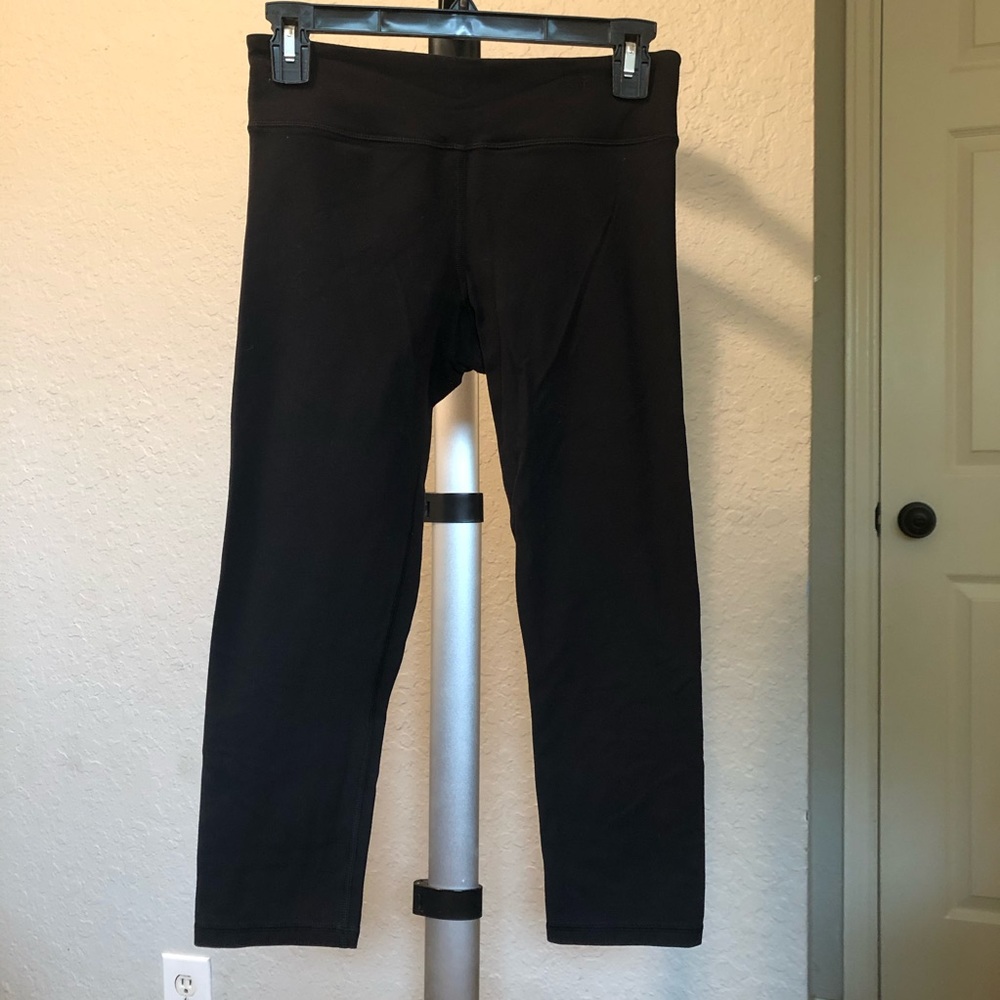 American Eagle crop leggings